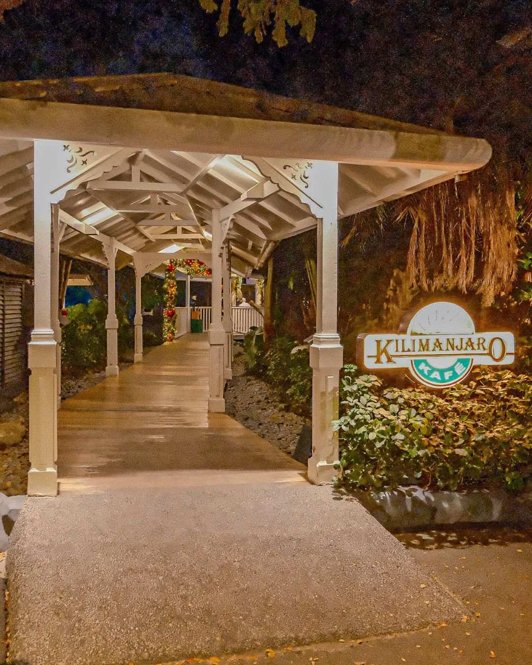 Kilimanjaro Kafe at night - open 24 hours