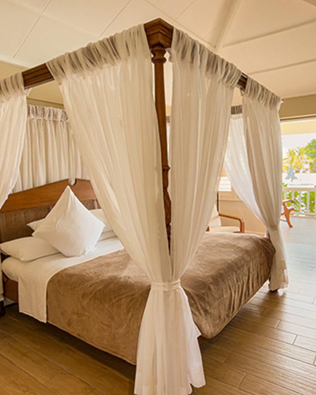 Four-poster king bed