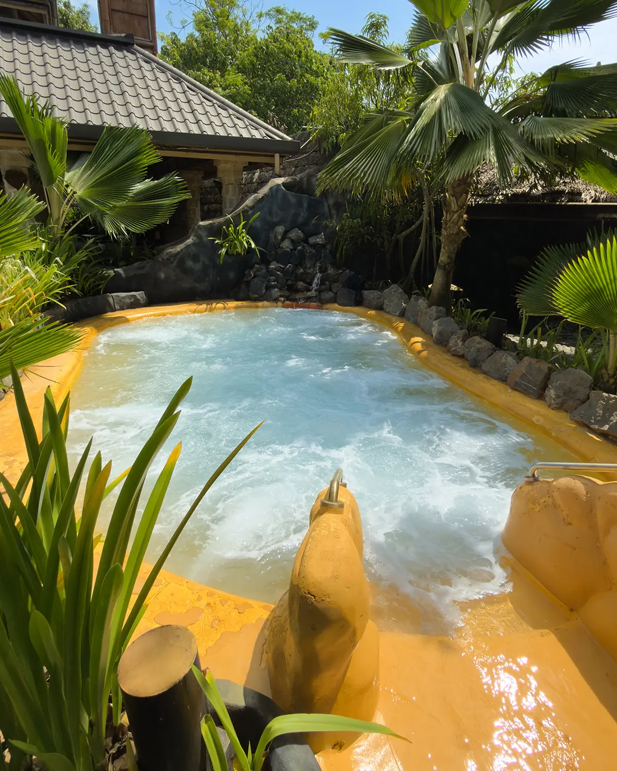 The thalassic pool